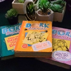 DORK dairies  📚 books